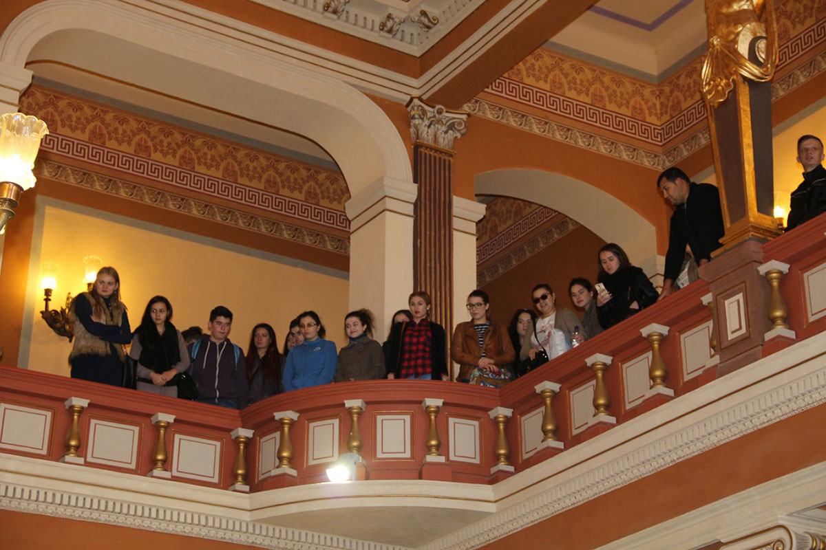 studentii-uvvg-in-vizita-la-primarie3