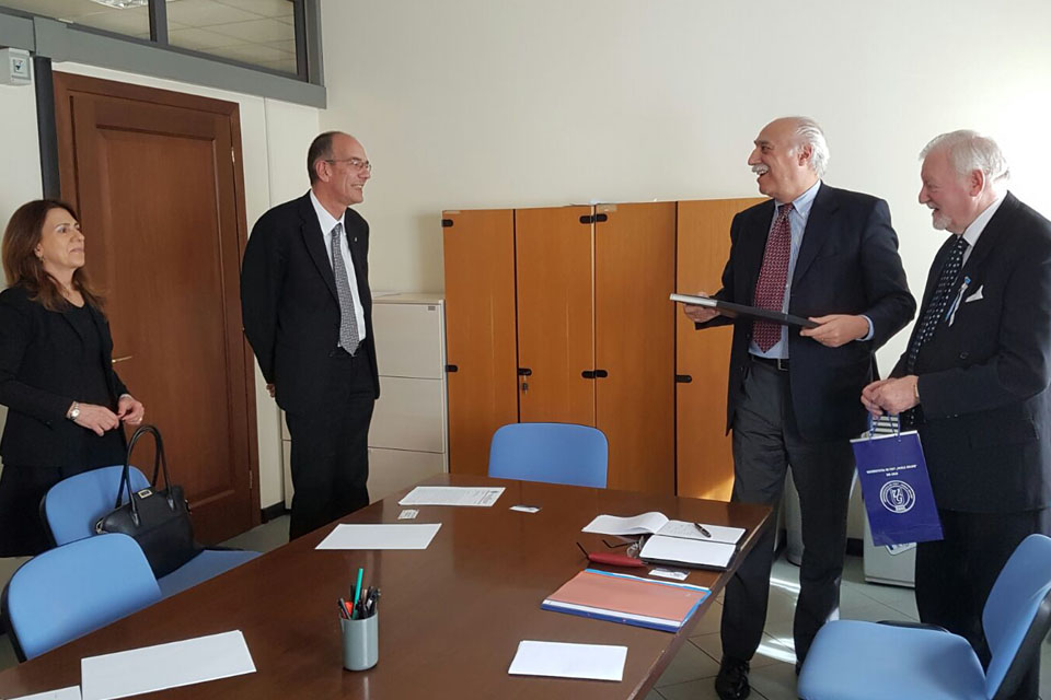 uvvg-pavia_0001_layer-5